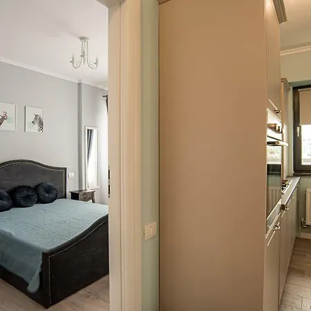 Bythesea Superior Apartment