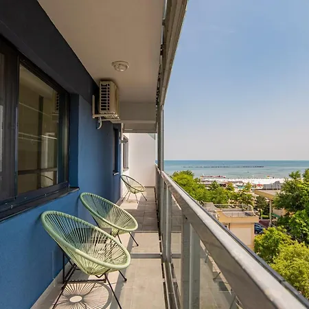 Bythesea Superior Apartment Mamaia